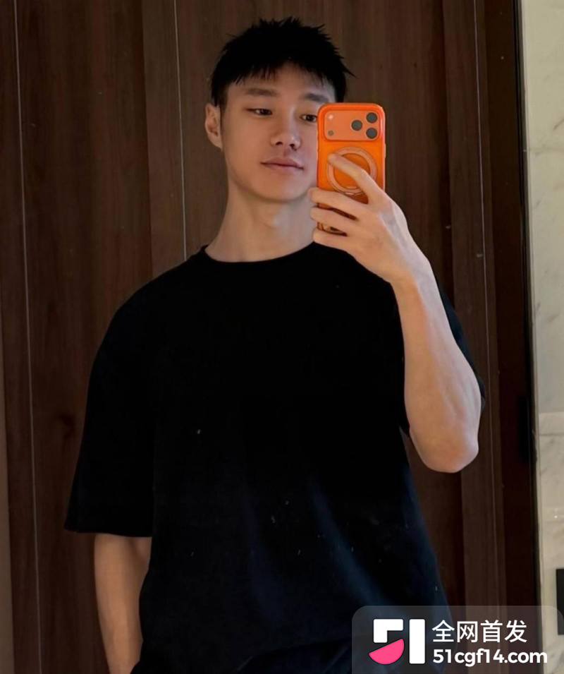 厦门小米汽车女主播洪雯靖多线出轨09
